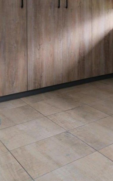 Image depicting the Service Tile Flooring